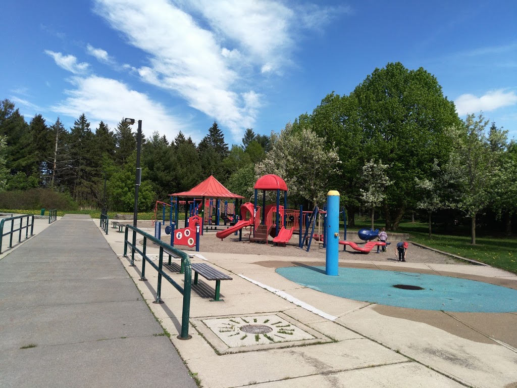 Maple Airport Park | 121 Avro Rd, Maple, ON L6A 1Y2, Canada | Phone: (905) 832-2281