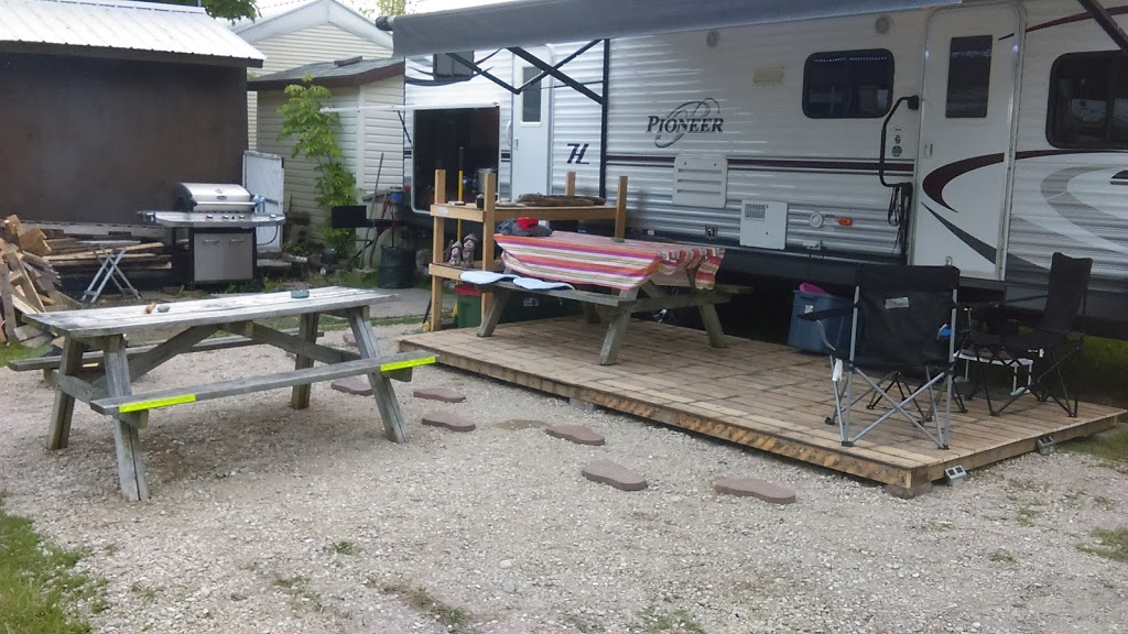 New Fairway Park Campground | ON-21, Port Elgin, ON N0H 2C5, Canada | Phone: (519) 389-9800