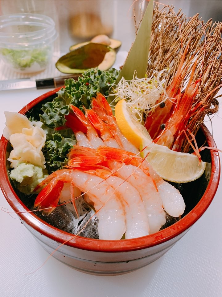 Sushi Langford (Belmont Market) | #106-3016 Merchant Way, Langford, BC V9B 0X1, Canada | Phone: (250) 590-9303