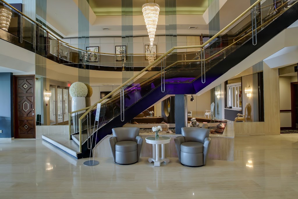 Le Crystal Salles De Réception | 5285 Boul Henri-Bourassa O, Saint-Laurent, QC H4R 1B7, Canada | Phone: (514) 337-8160