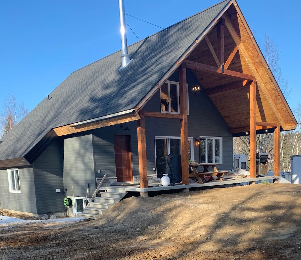 Chalet à Louer Mont Edouard | Rue Du, Chem. du Rivage, LAnse-Saint-Jean, QC G0V 1J0, Canada | Phone: (418) 482-1642