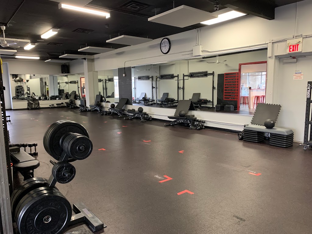 LF3 Barrhaven | 3054 Woodroffe Ave, Nepean, ON K2J 4G3, Canada | Phone: (613) 440-1996