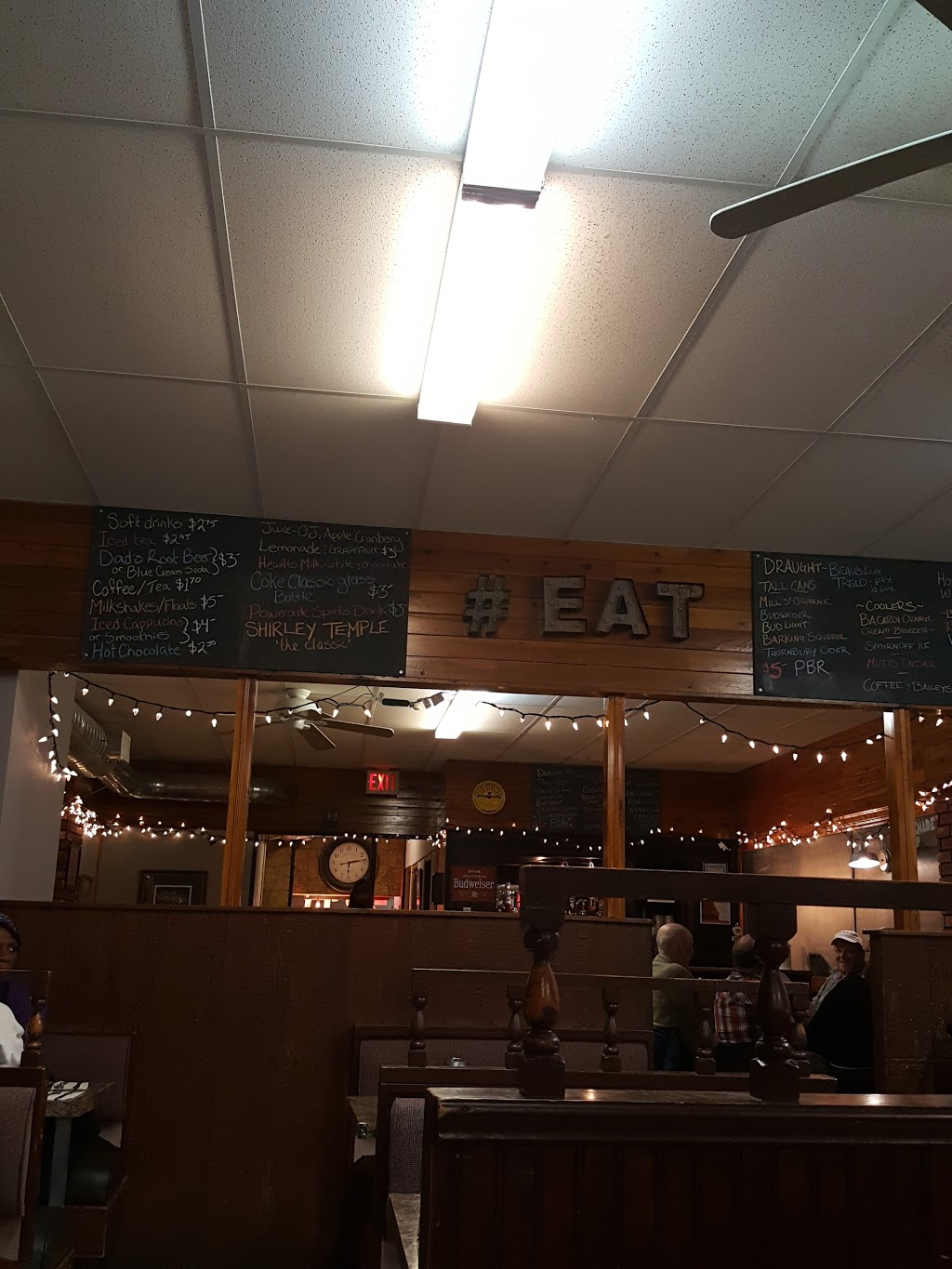 Cambridge Restaurant | 752 King St E, Cambridge, ON N3H 3N9, Canada | Phone: (519) 653-4455