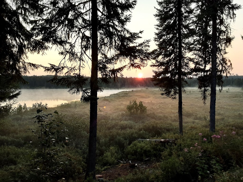 Pourvoirie Domaine Touristique La Tuque Inc | 1500 Rang Est, La Croche, QC G0X 1R0, Canada | Phone: (819) 523-9935