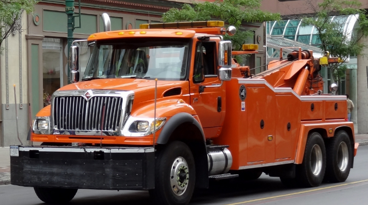 REMORQUAGE URGENCE 24H | 8742 Av. Papineau, Montréal, QC H2M 2N5, Canada | Phone: (514) 617-3333