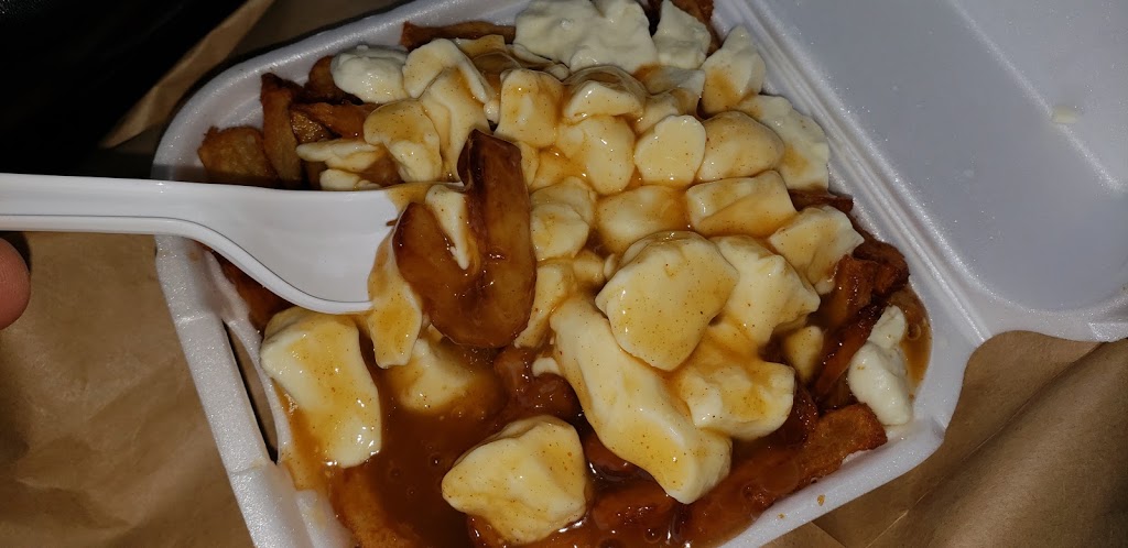 Ti-Will Patates | 1151 Rue Philippe-Chartrand, Terrebonne, QC J7M 2B1, Canada | Phone: (450) 968-0424