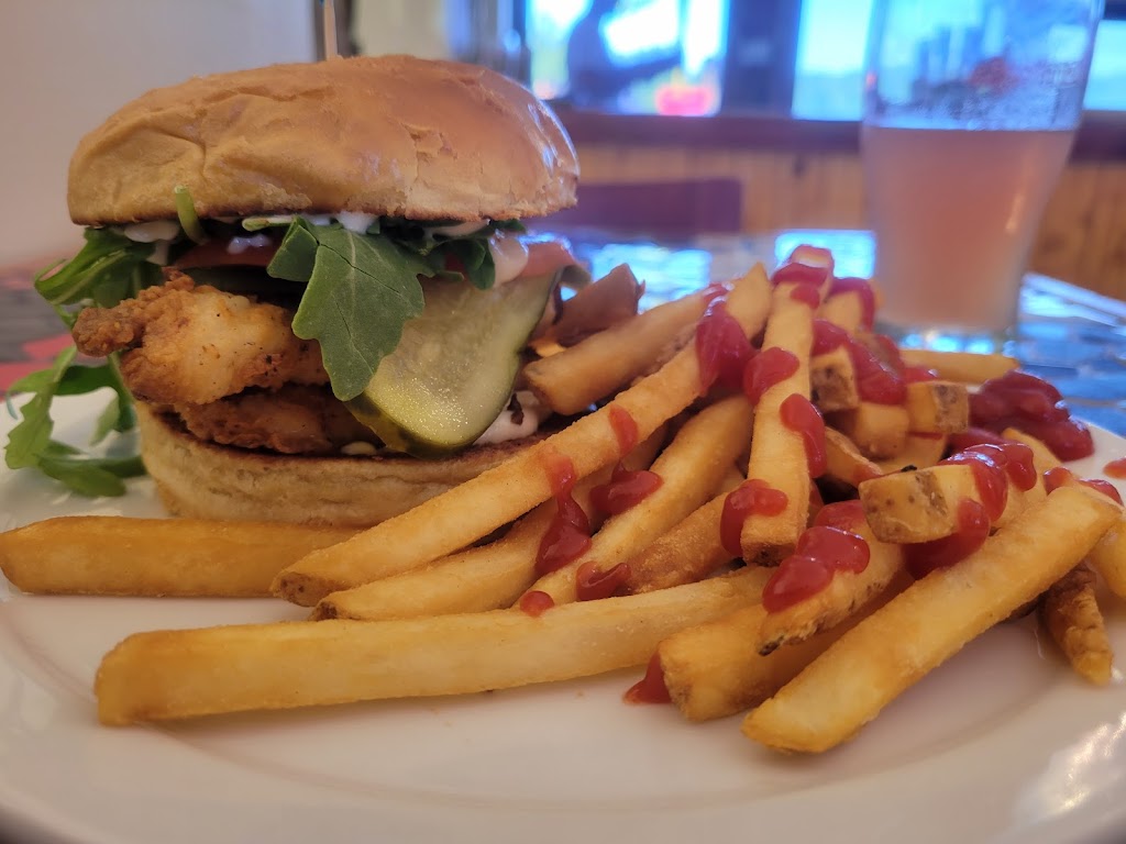merridale at the lake | 2346 Shawnigan Lake Rd, Shawnigan Lake, BC V0R 2W5, Canada | Phone: (778) 746-1066
