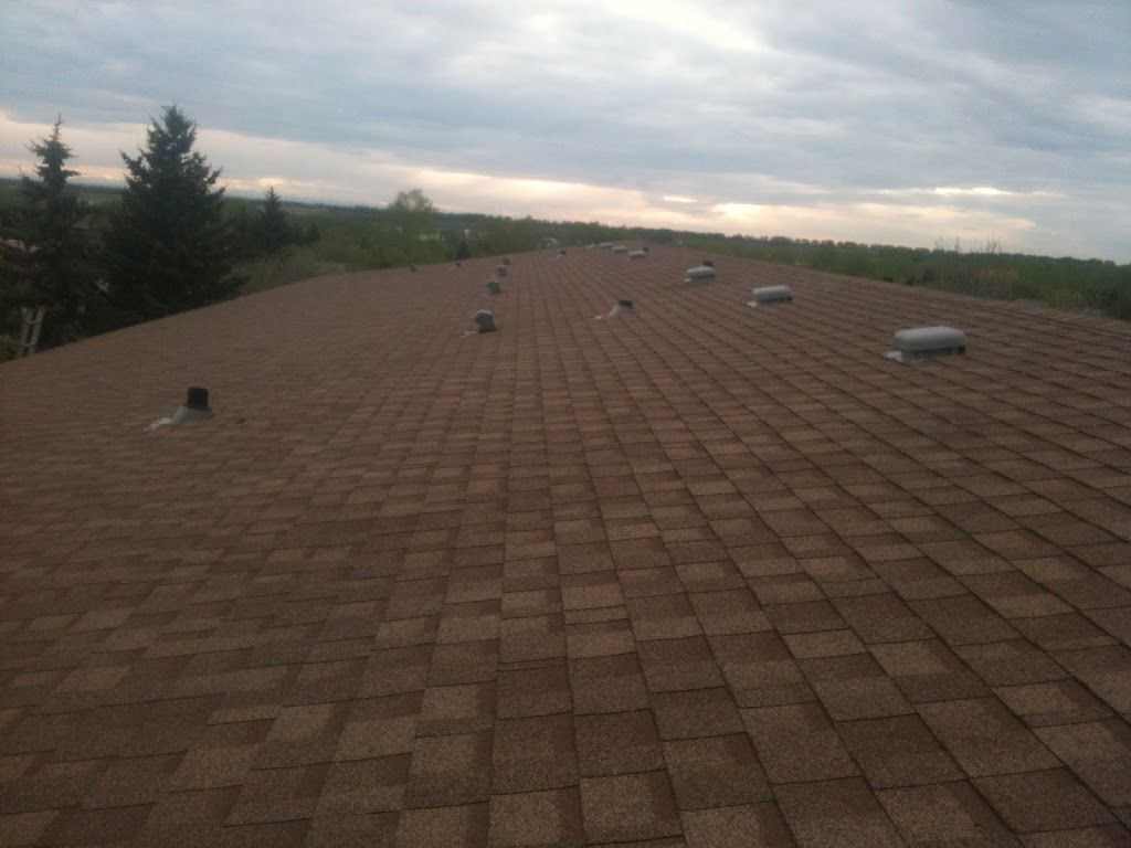 Roof Runner Roofing Ltd. | 232 Spruce St #103, Alberta T4E 1B4, Canada | Phone: (403) 550-2674