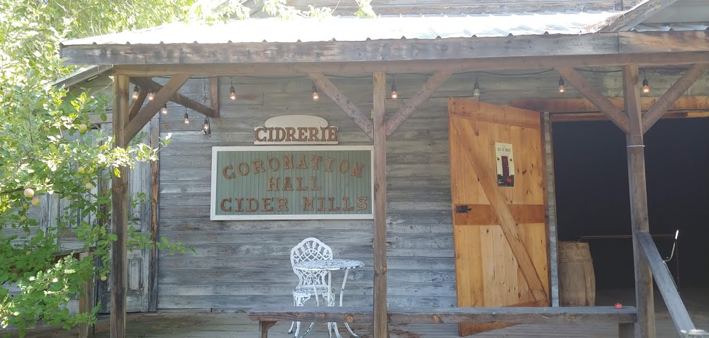 Cidrerie Coronation Hall Cider Mills | 206 Chemin River, Bristol, QC J0X 1G0, Canada | Phone: (819) 647-2547