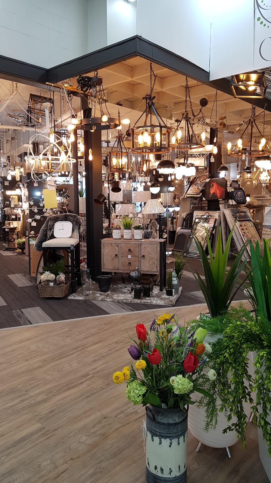 Flordeco - Thetford | 154 Rue Saint Alphonse-Sud, Thetford Mines, QC G6G 3V2, Canada | Phone: (418) 335-7523
