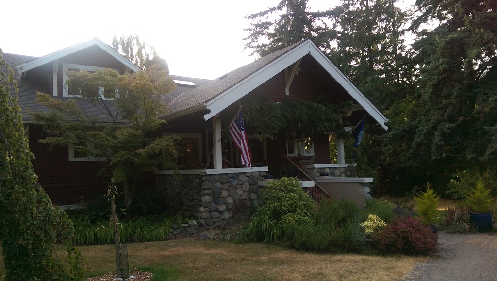 Kangaroo House Bed & Breakfast | 1459 N Beach Rd, Eastsound, WA 98245, USA | Phone: (360) 376-2175