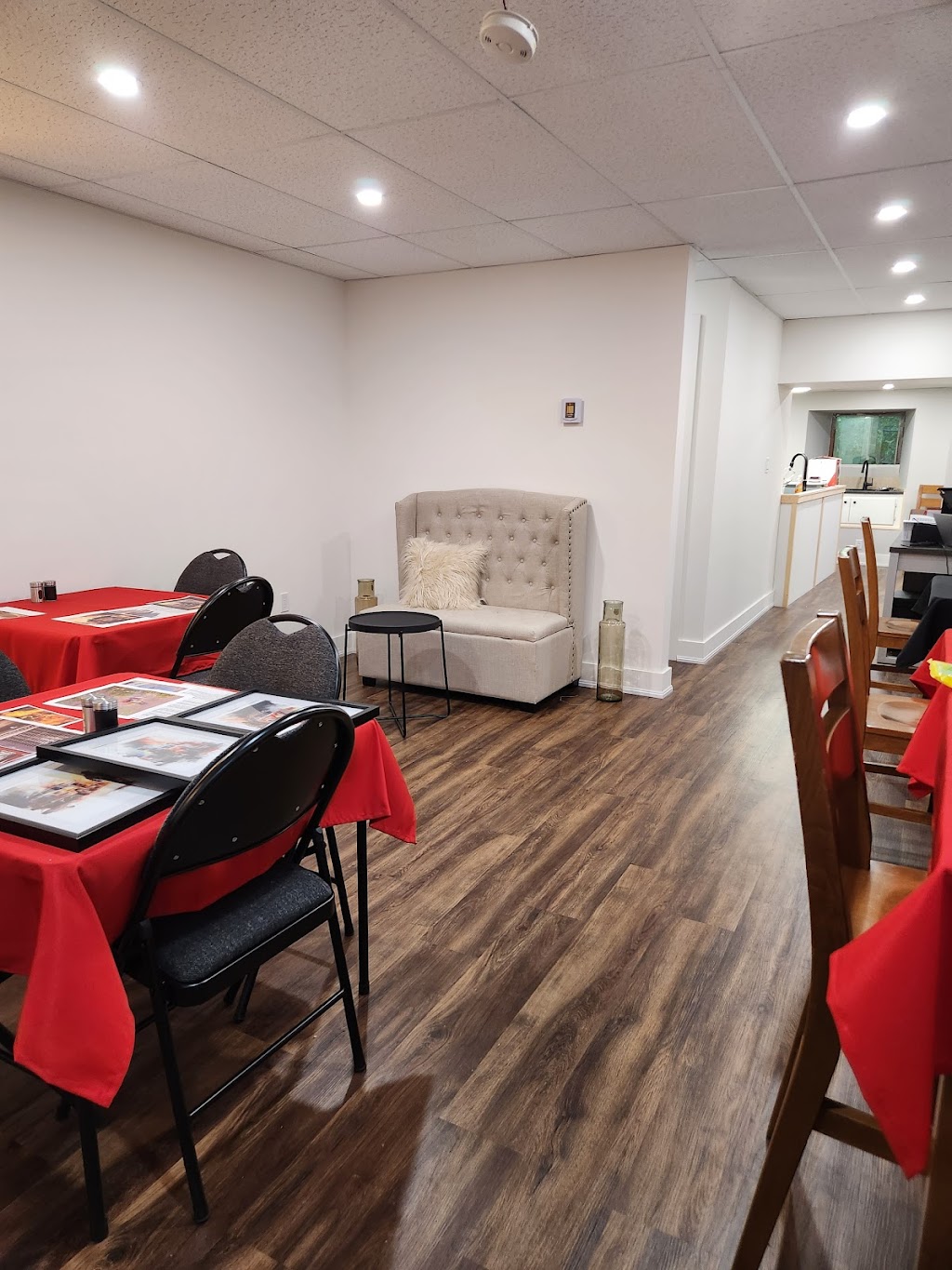 Firehall Cafe - Stirling | 39 Mill St, Stirling, ON K0K 3E0, Canada | Phone: (343) 263-5011