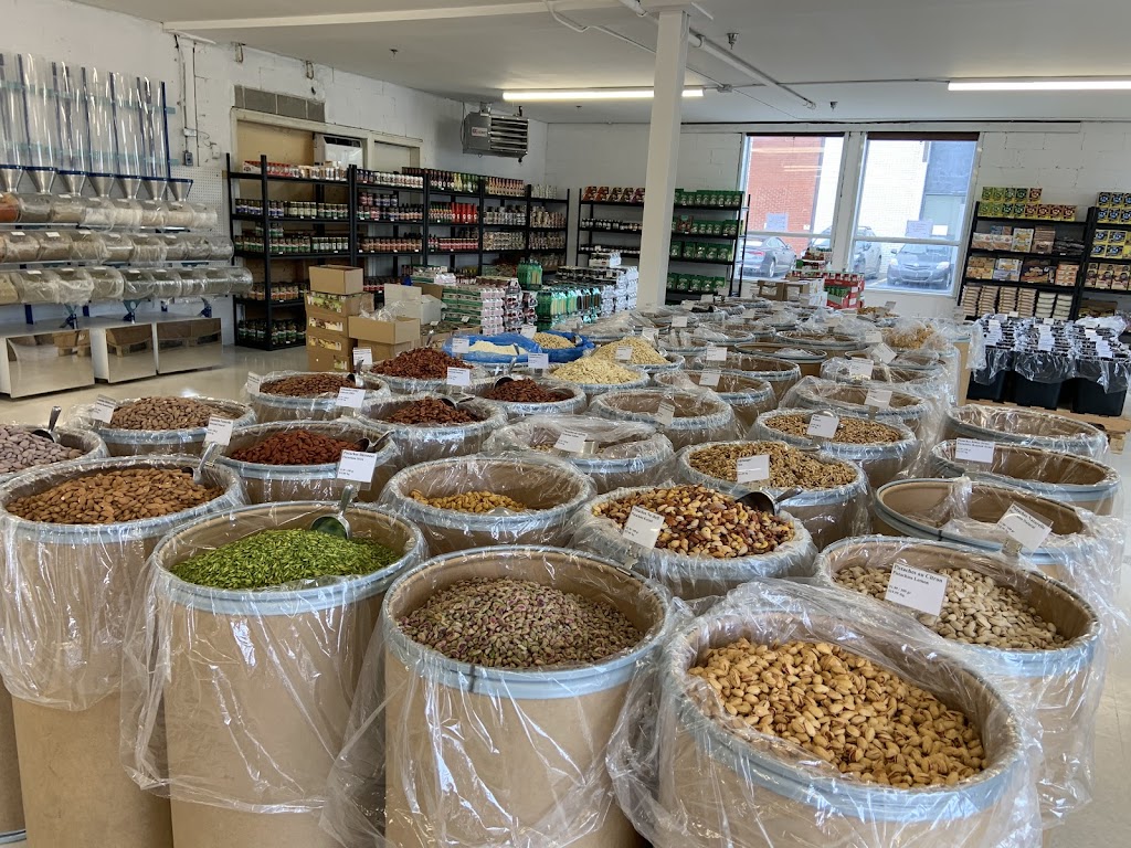 A plus Quality Nuts | 1605 Rue de Louvain O, Montréal, QC H4N 1G6, Canada | Phone: (514) 691-0002