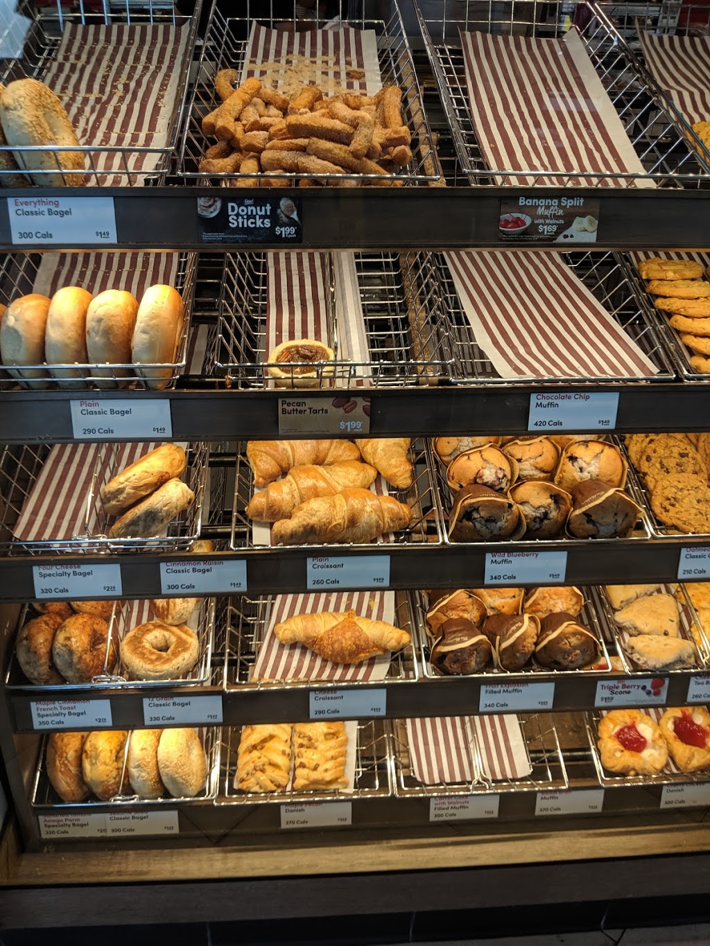 Tim Hortons | 6 Mill St E, Tilbury, ON N0P 2L0, Canada | Phone: (519) 682-4441