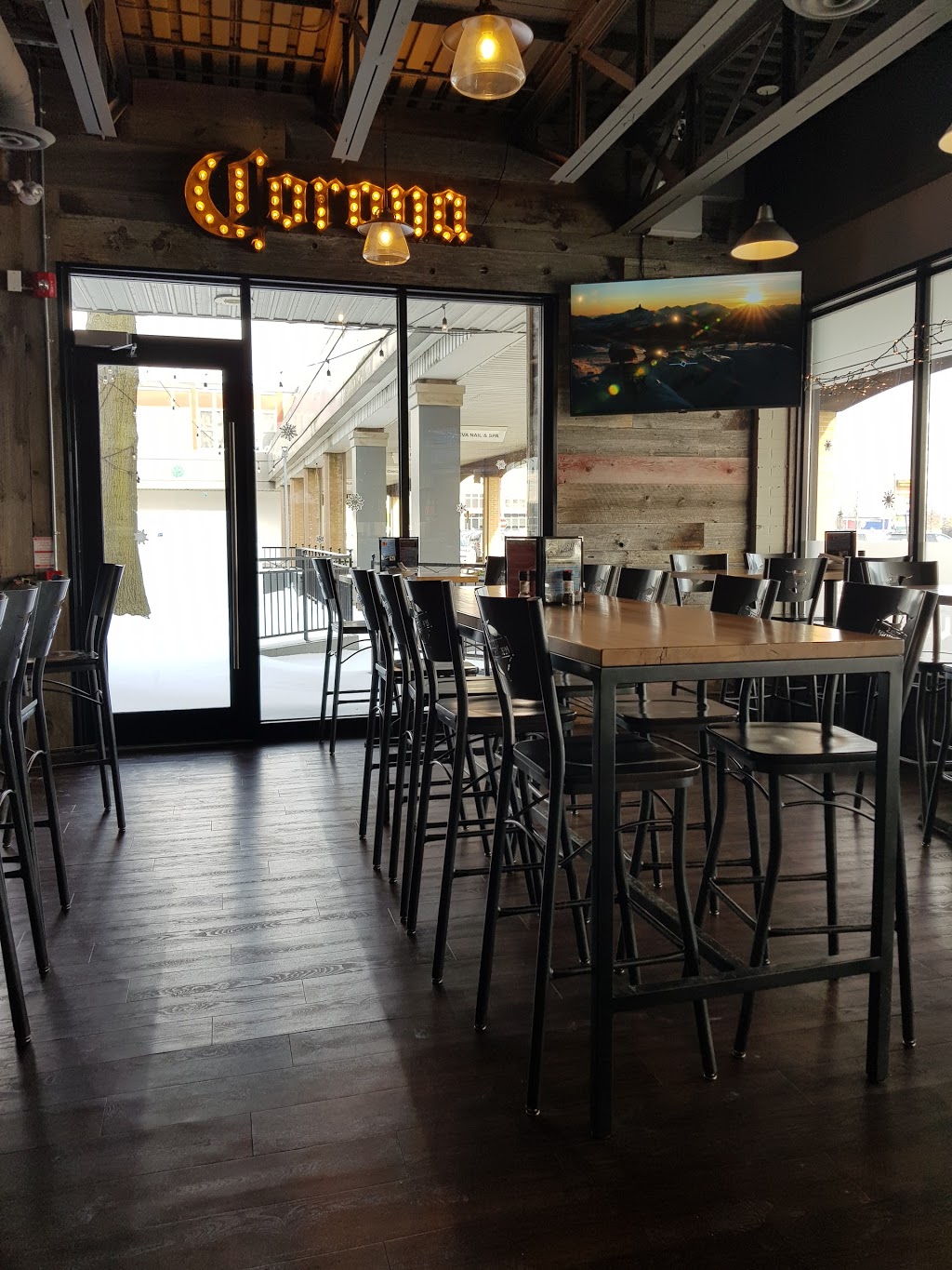 TEXAS LONGHORN | 1077 N Service Rd, Mississauga, ON L4Y 1E1, Canada | Phone: (905) 275-7200