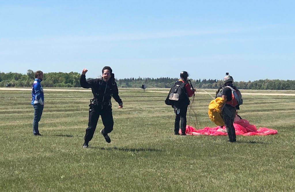 Skydive Manitoba | 177 Anson St, Aspen Park, MB R0C 1B0, Canada | Phone: (204) 799-5867