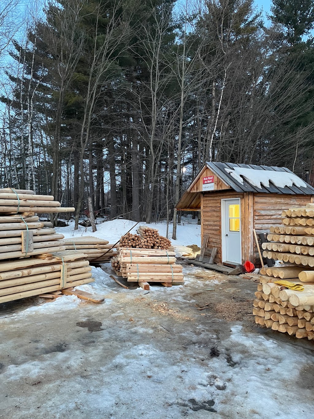 Bois Rond du Nord | 2484a Boulevard Ste Sophie, Sainte-Sophie, QC J5J 2V3, Canada | Phone: (450) 431-2727