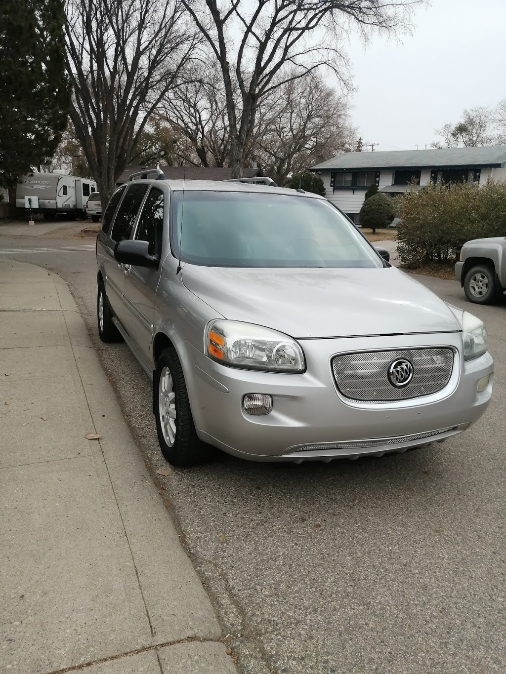 R & A Auto Sales | 403 Lillooet St W, Moose Jaw, SK S6H 4Z4, Canada | Phone: (306) 684-9355