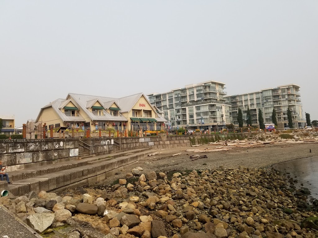 Sidney Waterfront Inn & Suites | 9775 1 St, Sidney, BC V8L 3E1, Canada | Phone: (250) 656-1131