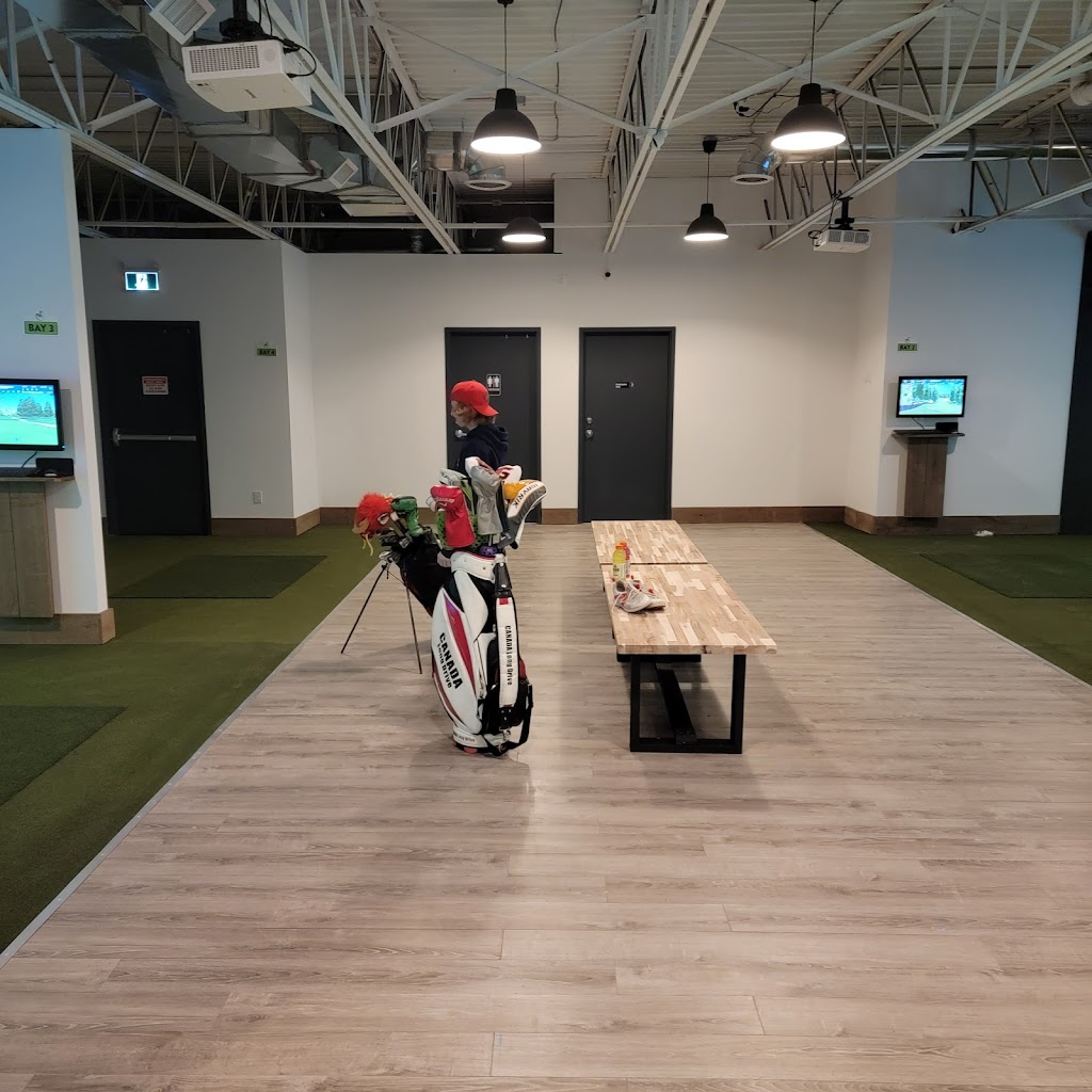 Uptown Golf Oshawa | 310 Bloor St W, Oshawa, ON L1J 1R2, Canada | Phone: (647) 598-8881