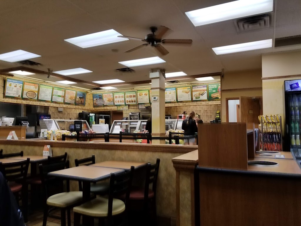 Subway | Bayers Lake Centre, 209 Chain Lake Dr, Halifax, NS B3S 1C9, Canada | Phone: (902) 450-0024