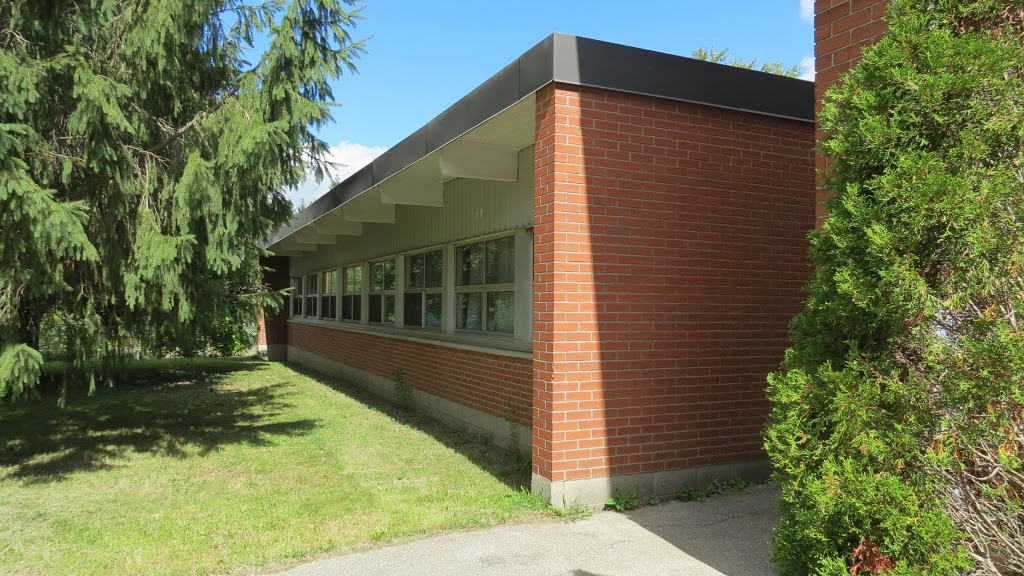 Lynden School | 95 Howard St, Lynden, ON L0R 1T0, Canada