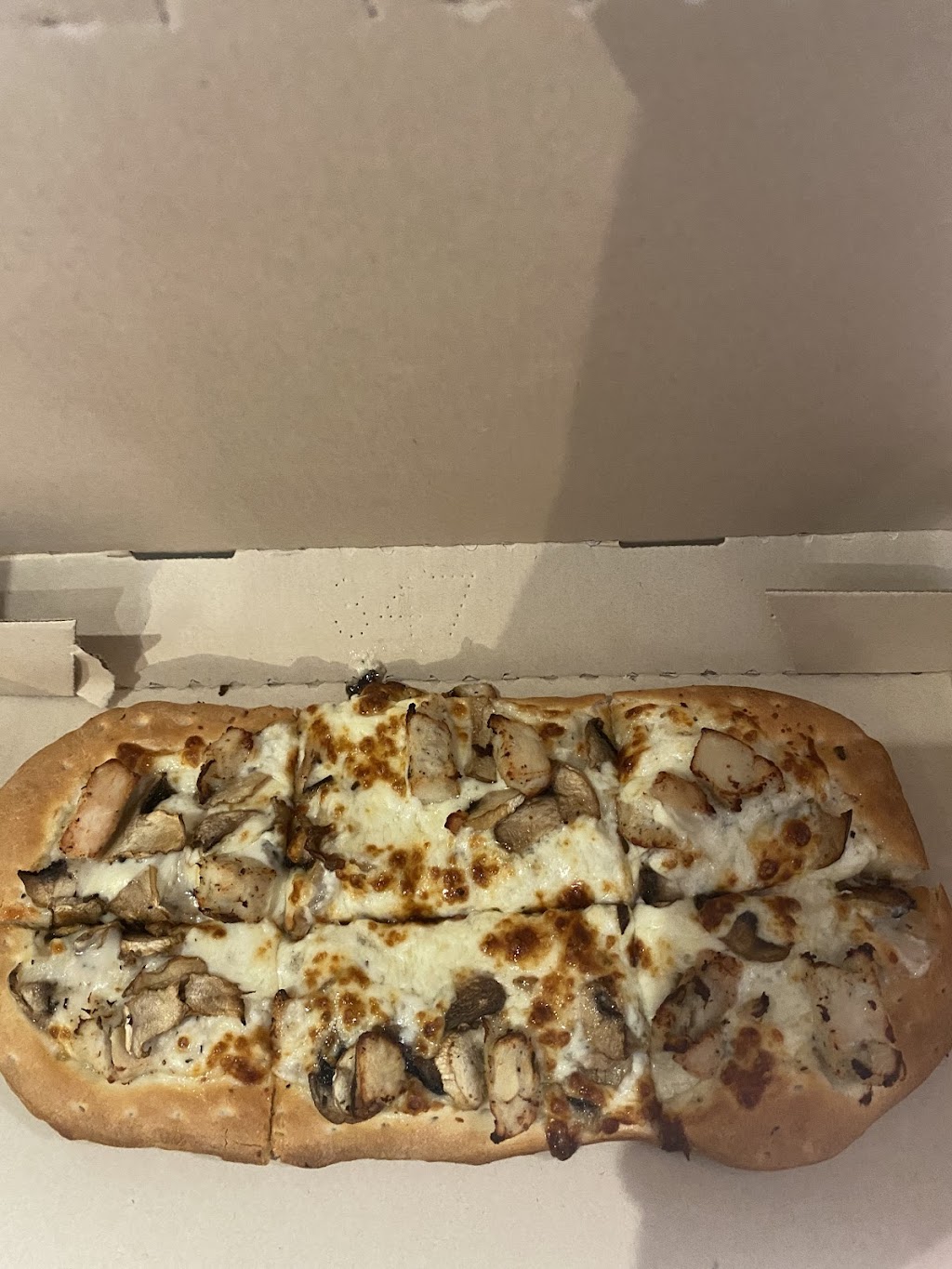 Pizza Hut Wasaga Beach | 1360 Mosley St, Wasaga Beach, ON L9Z 2C5, Canada | Phone: (705) 352-4242