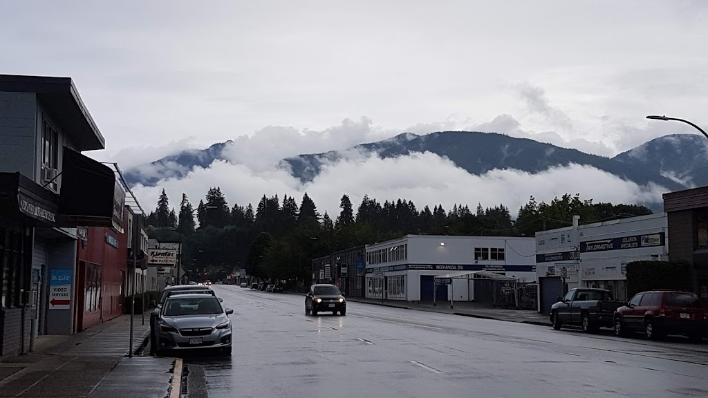 Pemberton Station Liquor Store | 135 Pemberton Ave, North Vancouver, BC V7P 2R3, Canada | Phone: (604) 984-0731