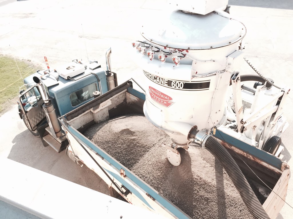 Vac-it Inc. Flat Roof Stone, Gravel Vacuuming | 1600 Kenaston Ave, Winnipeg, MB R3P 0Y4, Canada | Phone: (204) 808-0466