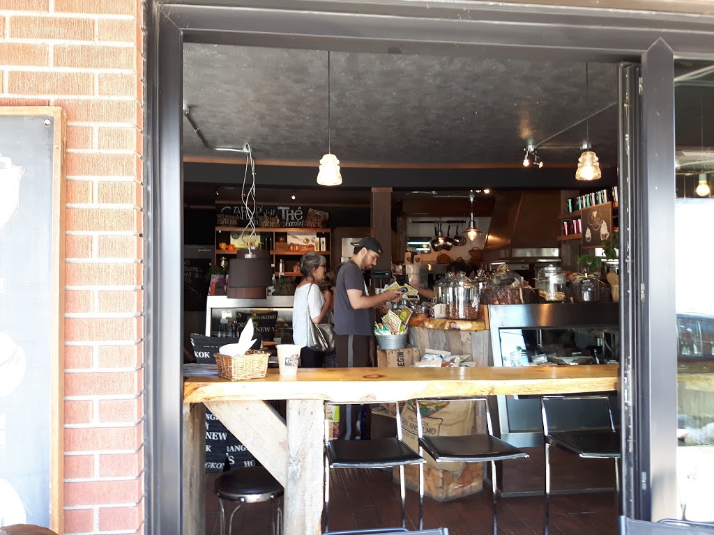 Couleur Café Signature | 7 Rue Principale E, Sainte-Agathe-des-Monts, QC J8C 1J5, Canada | Phone: (819) 326-7723