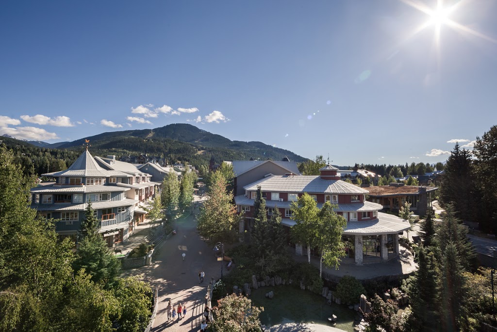 Whiski Jack Resorts Whistler | 2011 Innsbruck Dr #107, Whistler, BC V8E 0N3, Canada | Phone: (604) 962-0220