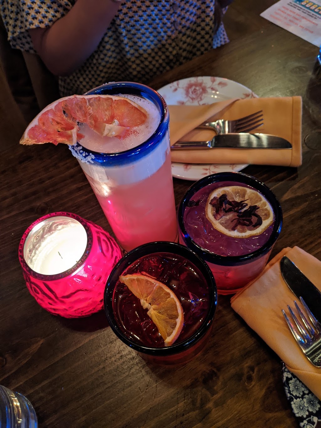 Por Vida Mezcal & Mexican | 2330 Lakeshore Rd W, Oakville, ON L6L 1H3, Canada | Phone: (289) 815-8432