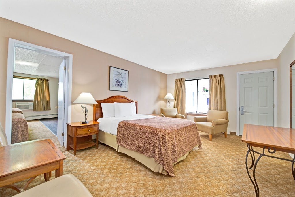 Falls Lodge Niagara Falls, ON | 6276 Main St, Niagara Falls, ON L2G 6A4, Canada | Phone: (905) 358-8136