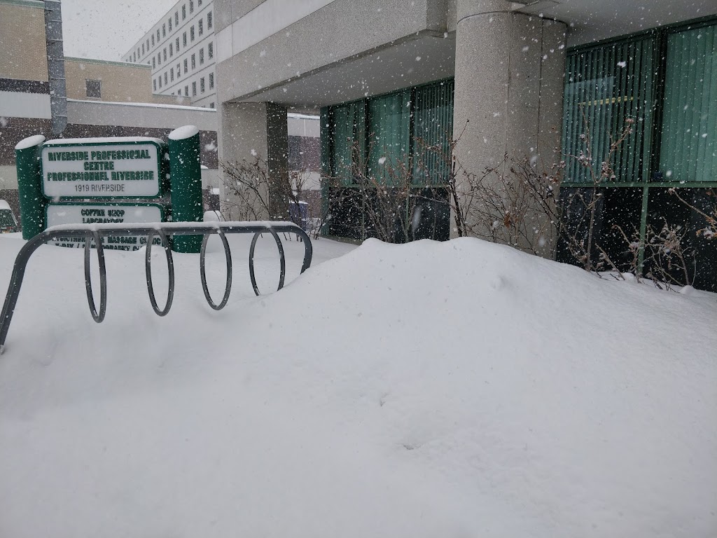 The Ottawa Hospital Riverside Campus | 1967 Riverside Dr., Ottawa, ON K1H 7W9, Canada | Phone: (613) 798-5555