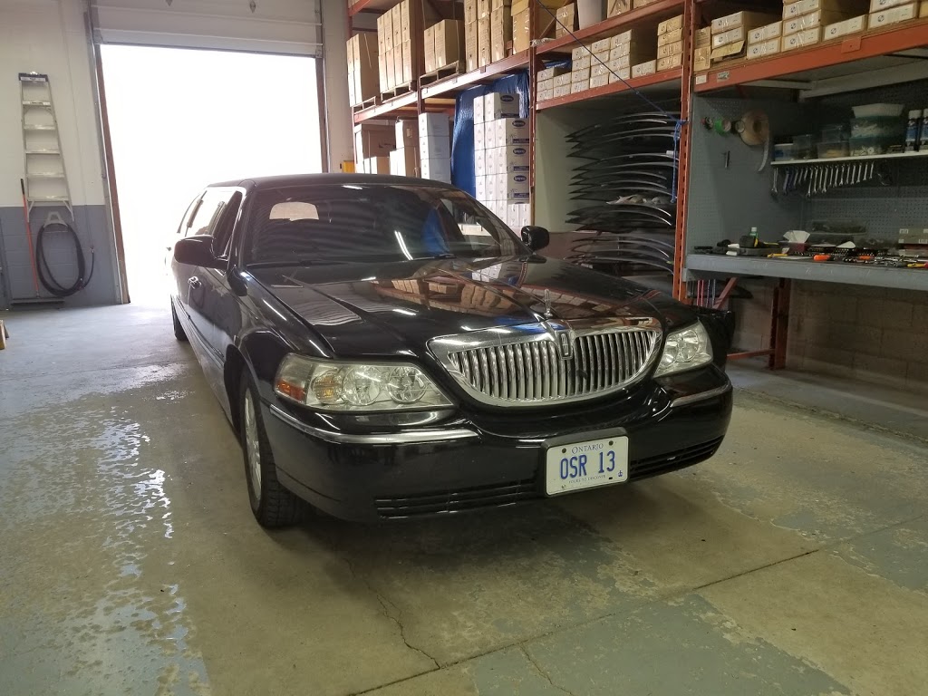 Ray Auto Glass | 2410 Lucknow Dr #23, Mississauga, ON L5S 1V1, Canada | Phone: (905) 696-0666