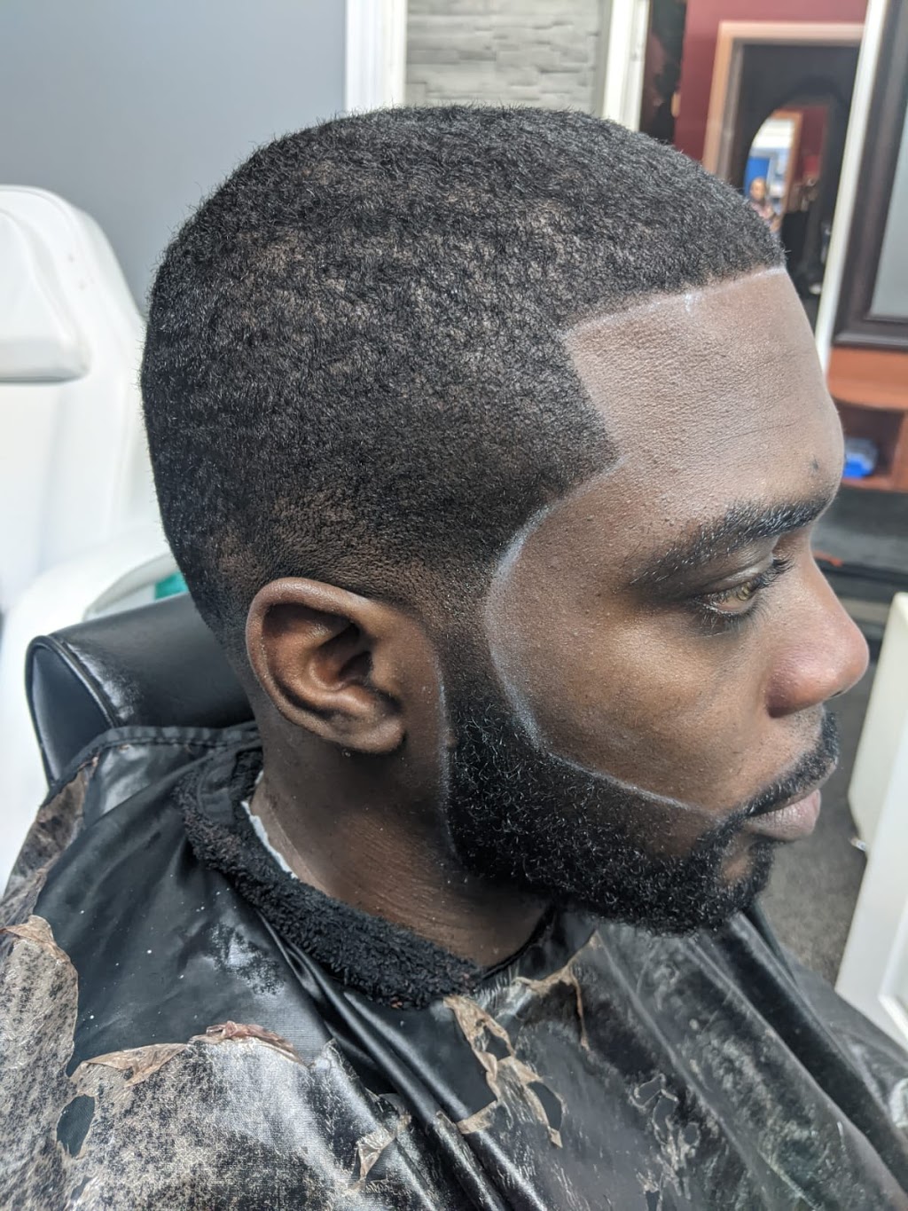 New York North Barbershop, Hair salon &Beauty Supplies Retail store | 499 Main St S, Brampton, ON L6Y 1N7, Canada | Phone: (905) 451-9605