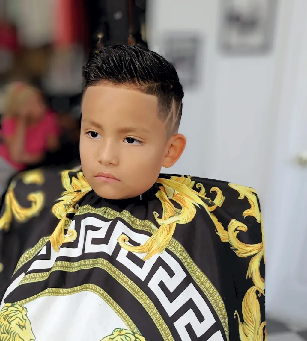 Fiore barbier | 1056 Avenue St Luc, Mascouche, QC J7K 3A4, Canada | Phone: (438) 345-1796