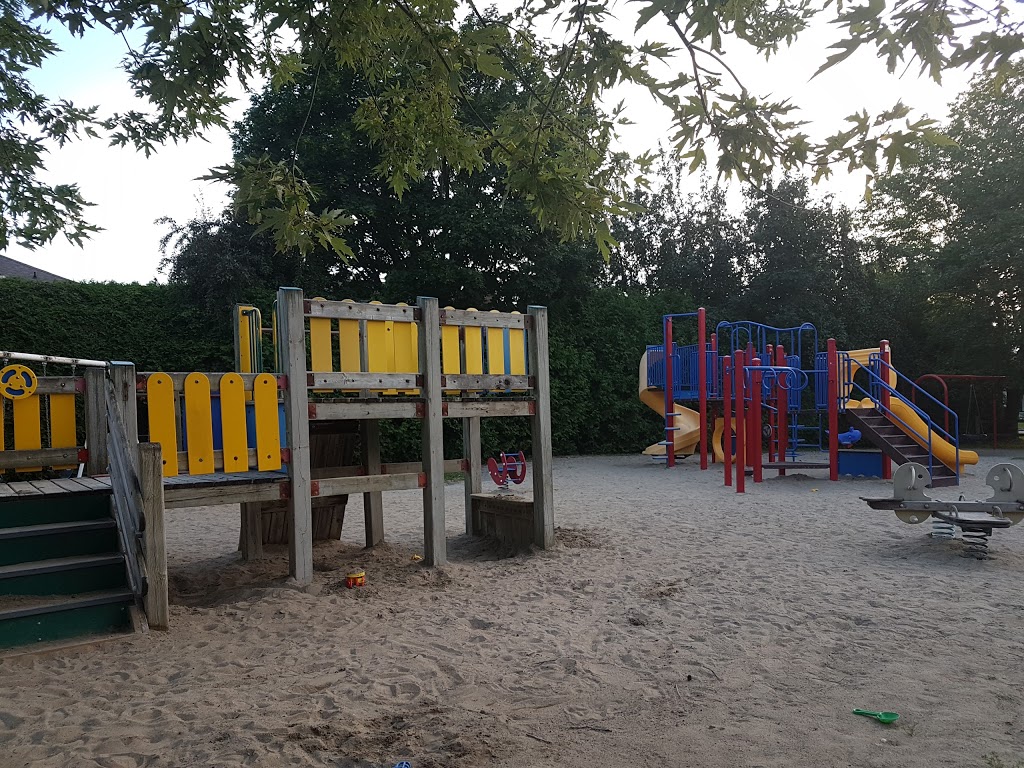 Maki Park | 19 Leeming Dr, Nepean, ON K2H 5P6, Canada
