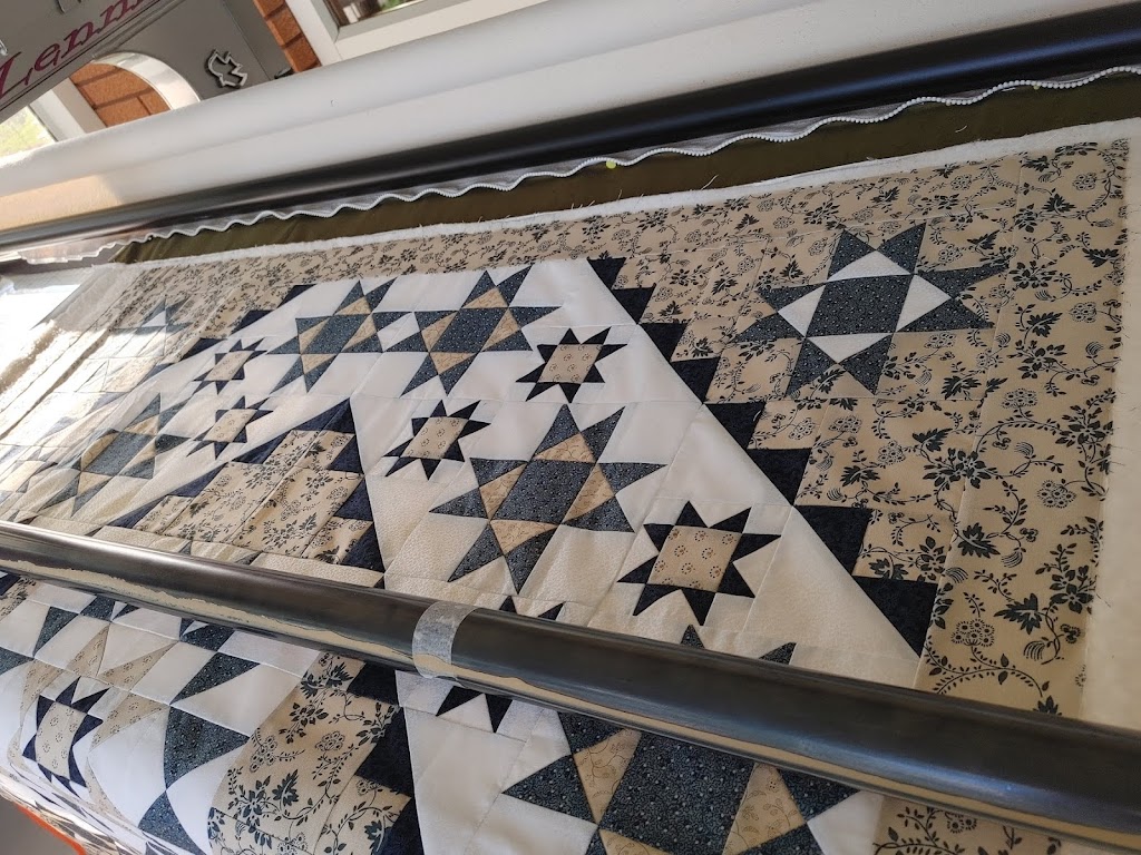 Blue Heron Quilts | 59 Trader Ln, Barrys Bay, ON K0J 1B0, Canada | Phone: (705) 738-1949