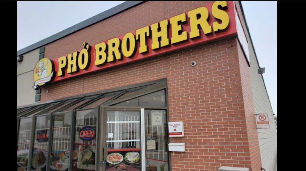 Pho Brothers | 2555 Dixie Rd Unit 15, Mississauga, ON L4Y 4C4, Canada | Phone: (289) 521-8887