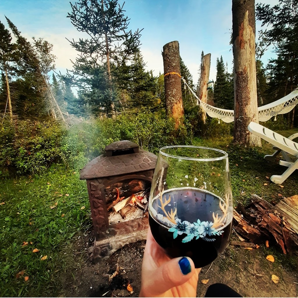 Refuge Rustic | 250 Rue des Cascades, Lac-Etchemin, QC G0R 1S0, Canada | Phone: (418) 957-5587