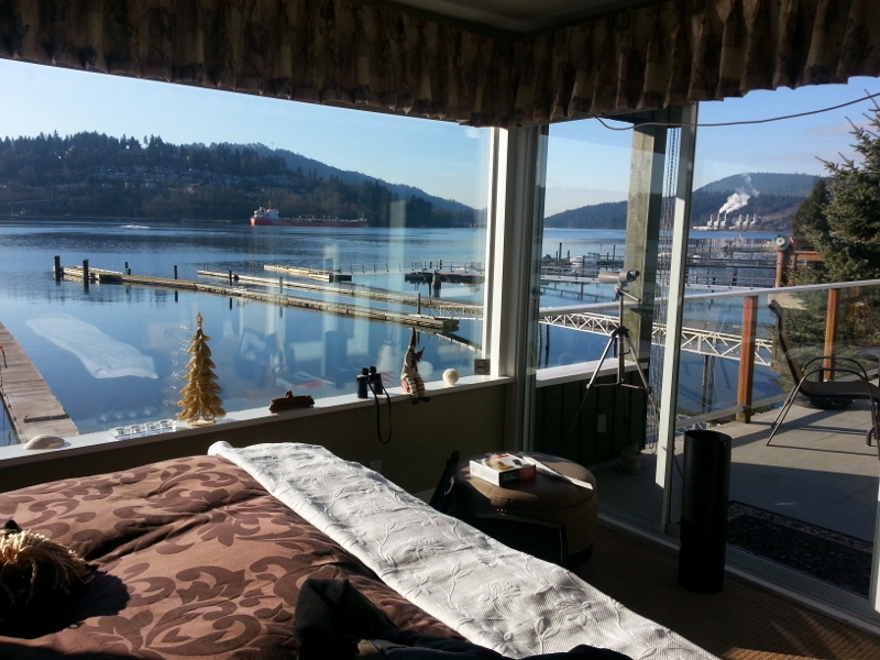 At The Beach Retreat | 872 Alderside Rd, Port Moody, BC V3H 3A6, Canada | Phone: (604) 469-1923
