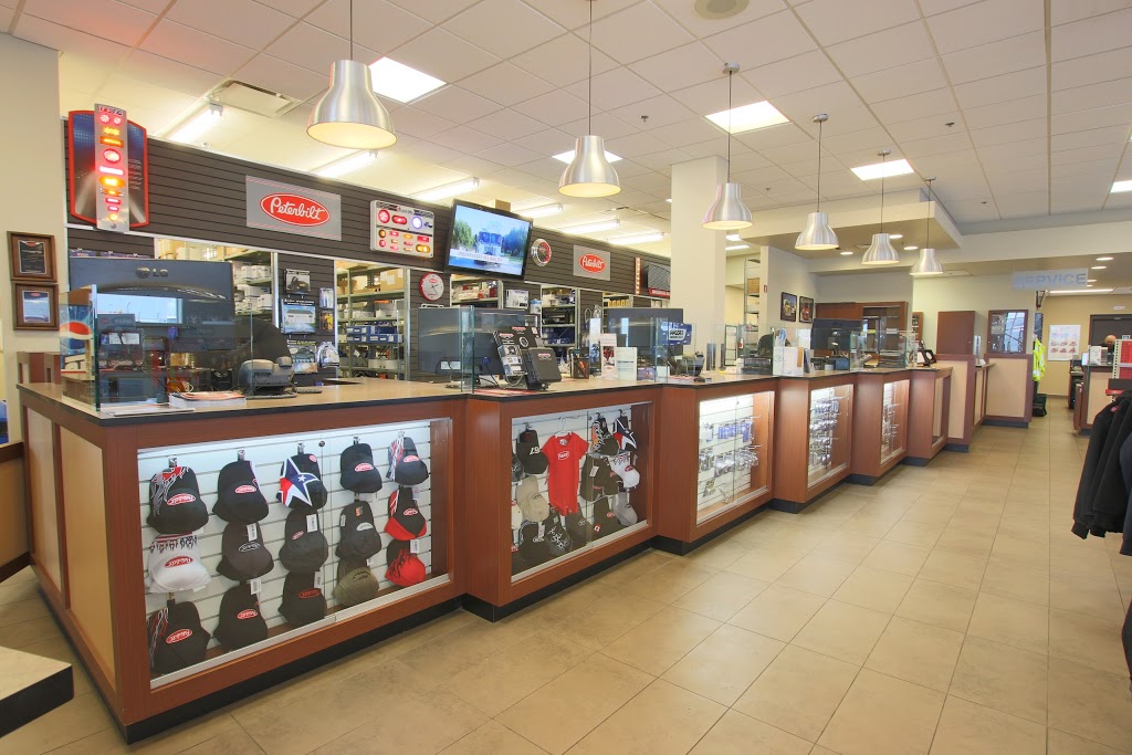 Camions Excellence Peterbilt | 4205 Autoroute Chomedey, Laval, QC H7P 0A8, Canada | Phone: (450) 628-3220