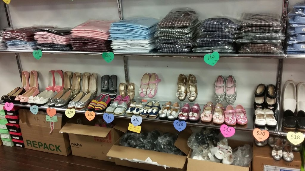 Famous Fashion Boutique Inc | 707 Kennedy Rd #102, Scarborough, ON M1K 2C1, Canada | Phone: (647) 367-1860
