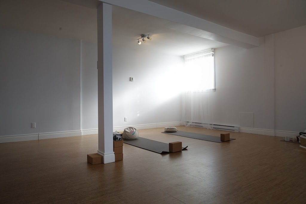Le Studio Blanc | 14050 Boulevard Henri-Bourassa, Québec, QC G1G 1S5, Canada | Phone: (418) 264-3893