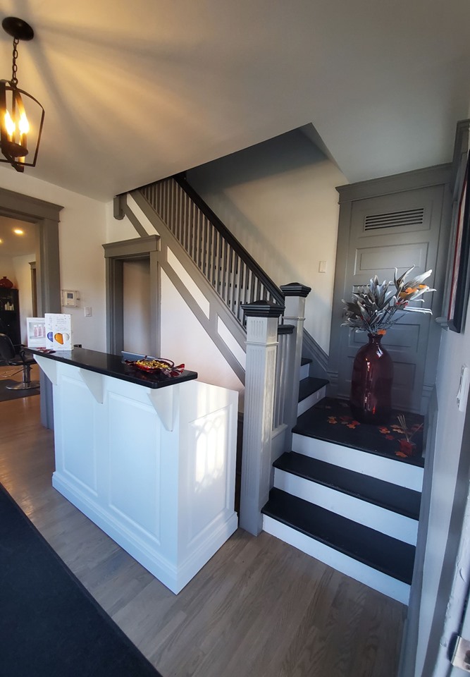 Village Hair Co | 2410 Main St, London, ON N6P 1A8, Canada | Phone: (519) 652-3941
