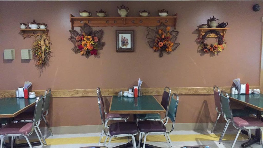 Ti-Beauville Restaurant | 43160 #1 East Hwy, Richer, MB R0E 1S0, Canada | Phone: (204) 422-9414