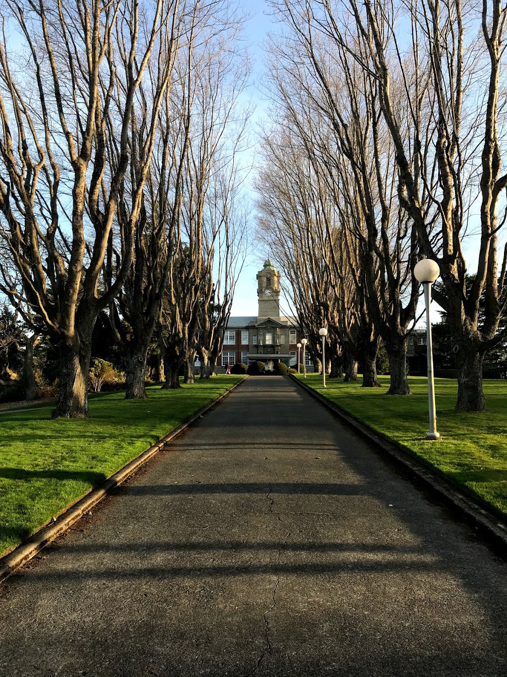 Camosun College Lansdowne Campus | 3100 Foul Bay Rd, Victoria, BC V8P 5J2, Canada | Phone: (250) 370-3000