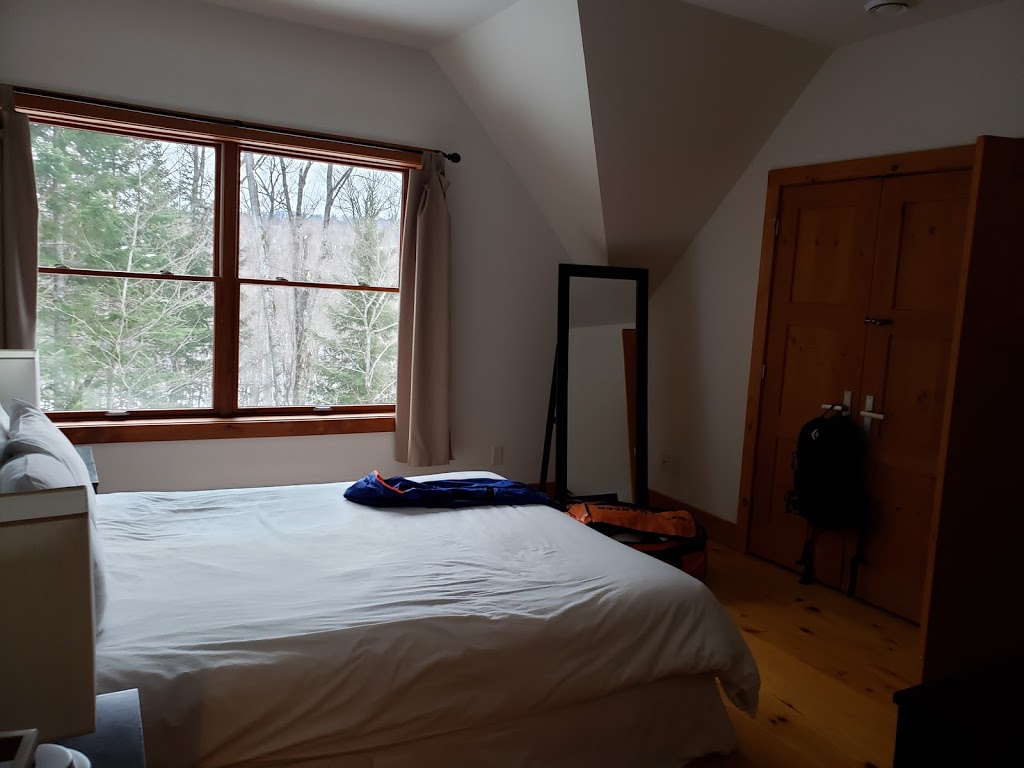 RCNT Chalets | 1247 Rue Saint Faustin, Saint Fautin Lac Carré, QC J0T 1J3, Canada | Phone: (450) 327-6130