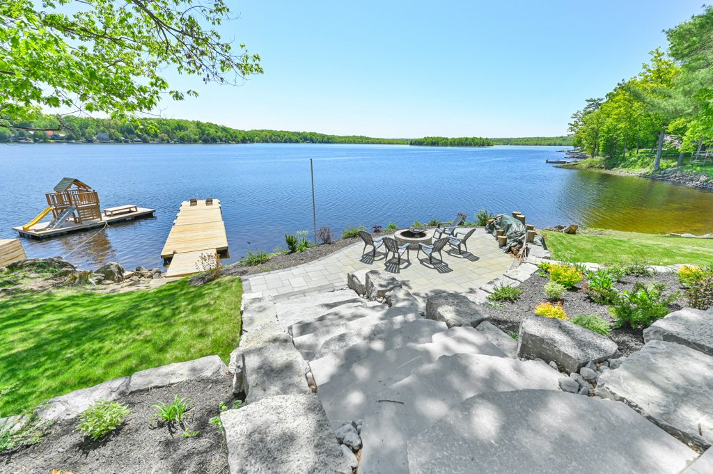 The North Shore | 131A N Shore Ln, Madoc, ON K0K 2K0, Canada | Phone: (905) 981-8730